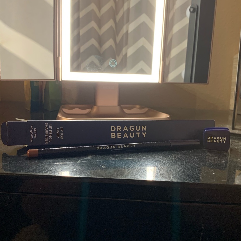 Dragon Beauty Lip Pencil + Sharpener